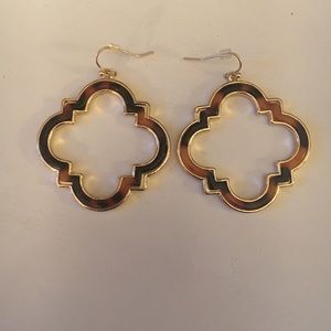 Quatrefoil Tortoise Shell Earrings